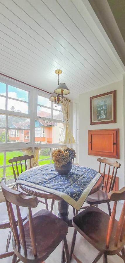 Duplex Floresta Negra: Pet-friendly Family Haven In Apartamento